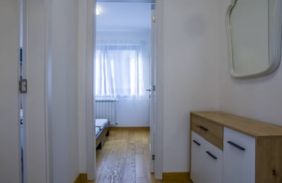Langzeitmiete einer modernen 3-Zimmer-Wohnung, 72 m², Stadtteil Voždovac, Belgrad, Serbien